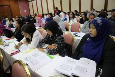 รุ่นที่ 2 BUU โครงการอบรมหลักสูตรเชิงปฏิบัติการ หลักสูตร : การปฏิบัติงานตรวจสอบภายในและควบคุมภายในขององค์กรปกครองส่วนท้องถิ่นอย่างมืออาชีพ วันที่ 16 - 18 พฤศจิกายน 2561 ณ โรงแรมบีพี แกรนด์ หาดใหญ่ จังหวัดสงขลา